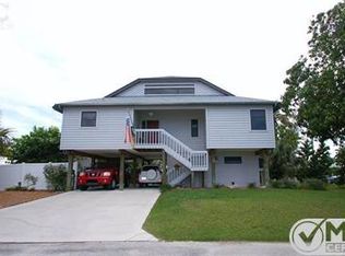 3627 Clipper Ln, Saint James City, FL 33956