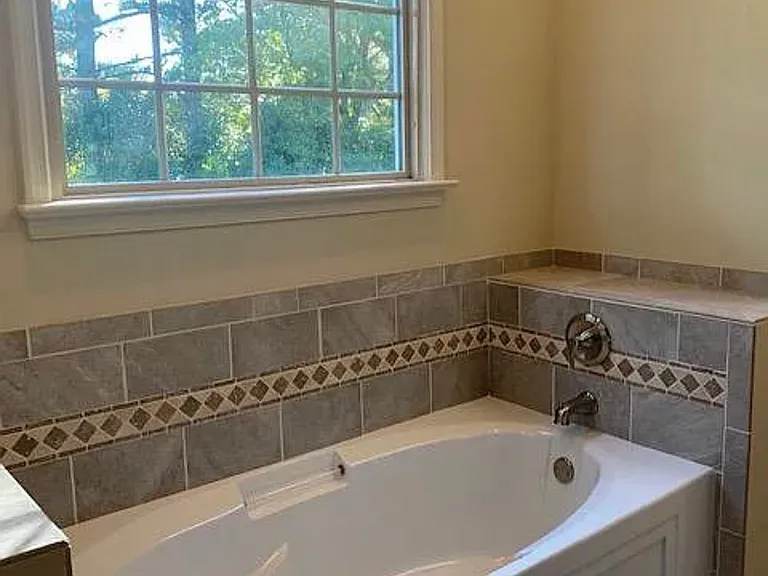110 Melvins End — Photo 16