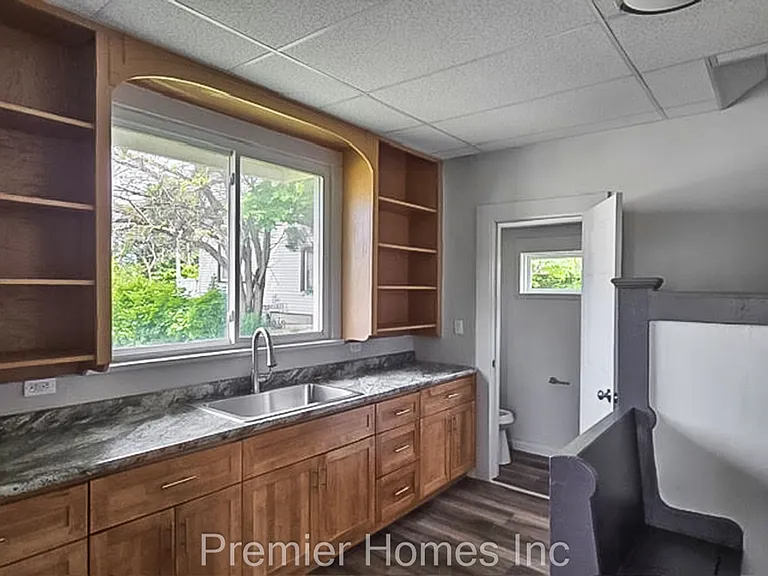 1309 Piedmont Ave NE — Photo 5