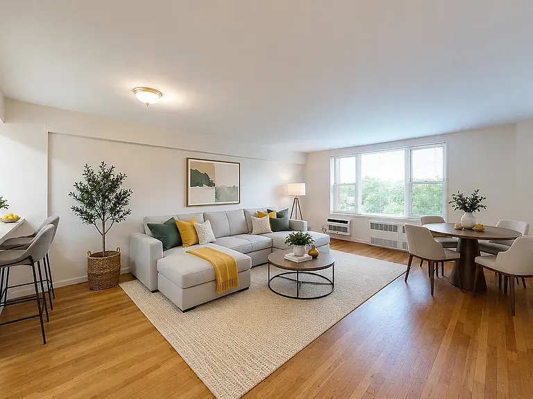 245-20 Grand Central Pkwy #6H — Photo 1