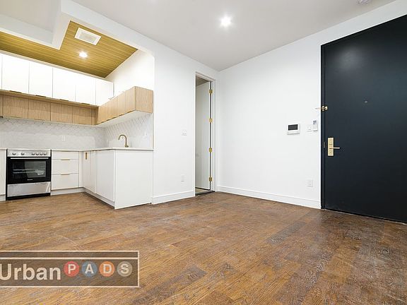 2nd image of 140 Martense St #4