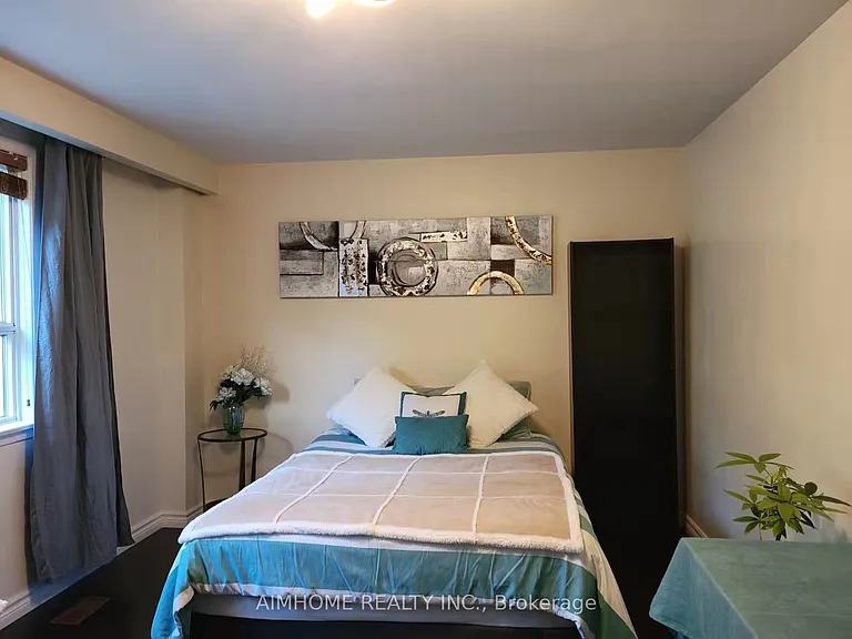 68 Claver Ave S #1 — Photo 8