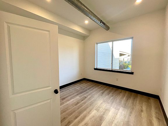 5th image of 105 Callowhill St #3C