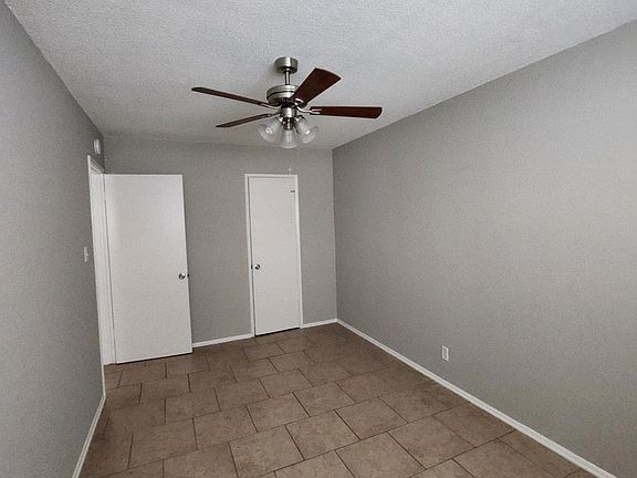 5th image of 3101 E 5th St APT 7