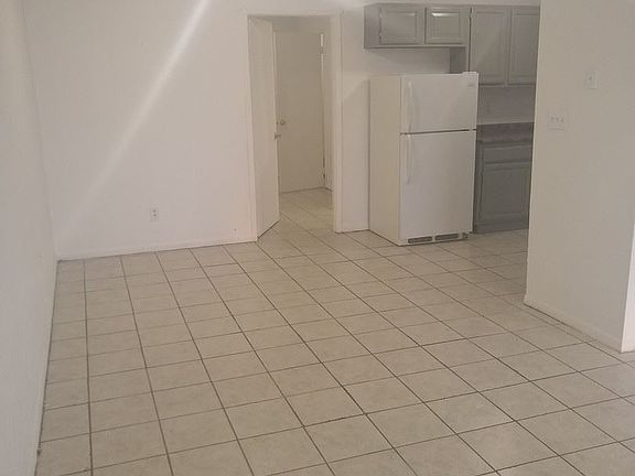 4th image of 3425 E Andrew Johnson Hwy APT 3