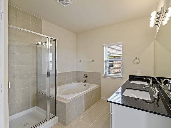 Relaxing owner s bath