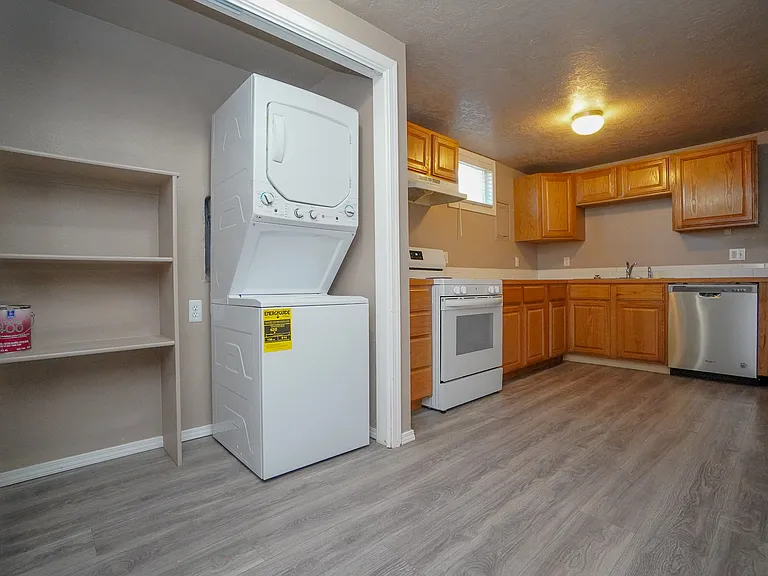 2210 S Owyhee St — Photo 10