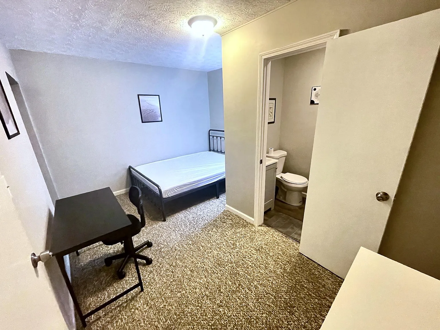 4 bed, 2.0 bath, 1284 sqft, $1,118 — Photo 1