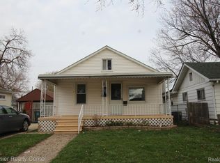 46 Manatee Ave, Hazel Park, MI 48030