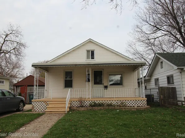 46 Manatee Ave, Hazel Park, MI 48030