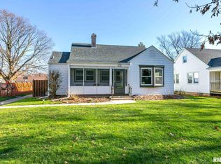 1002 23rd St, Moline, IL 61265