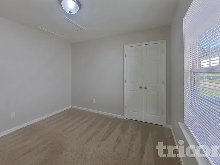 1347 Braveheart Ln — Photo 10