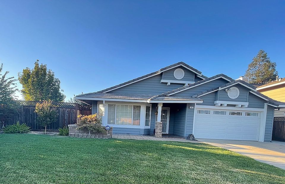 2nd image of 517 Park Johnson Pl