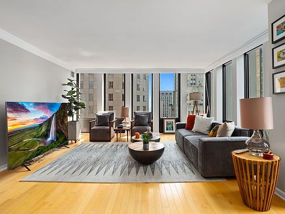 3rd image of 100 E Walton St APT 26D