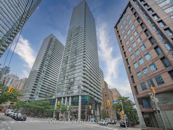 38 Grenville St #2905, Toronto, ON M4Y 1A5