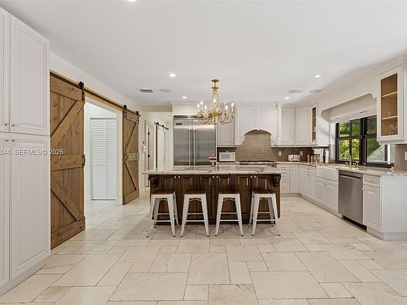 5th image of 9890 SW 138th St