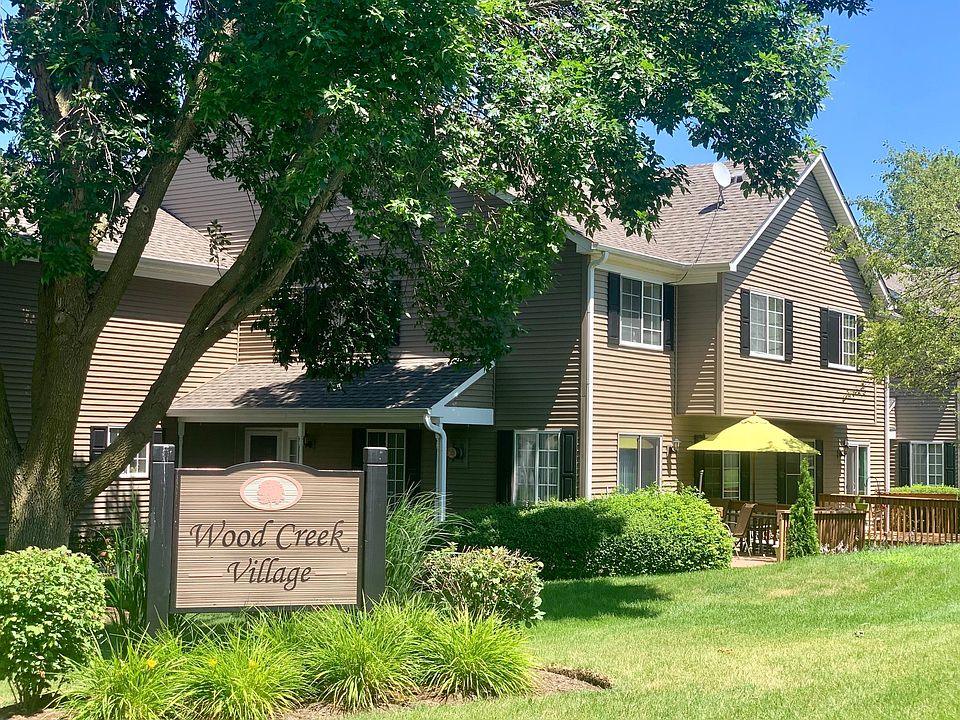 1st image of 324 Village Creek Dr