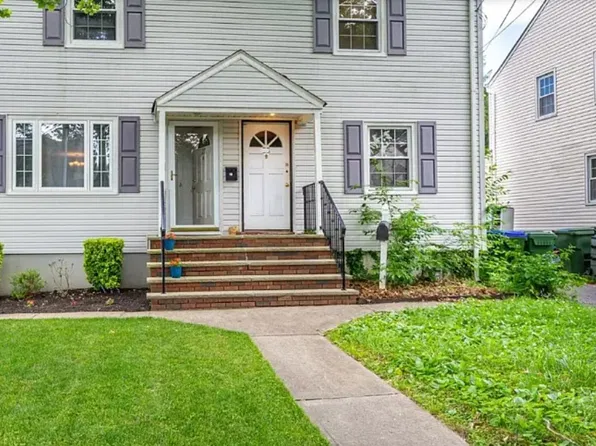 37 Mac Arthur Dr, Edison, NJ 08837