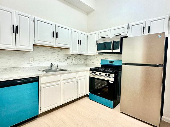 3rd image of 86 South St APT 1