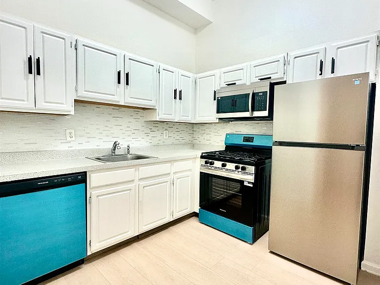 86 South St #1 — Photo 3