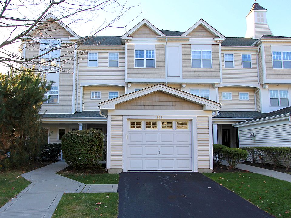1st image of 212 Highridge Ct #212