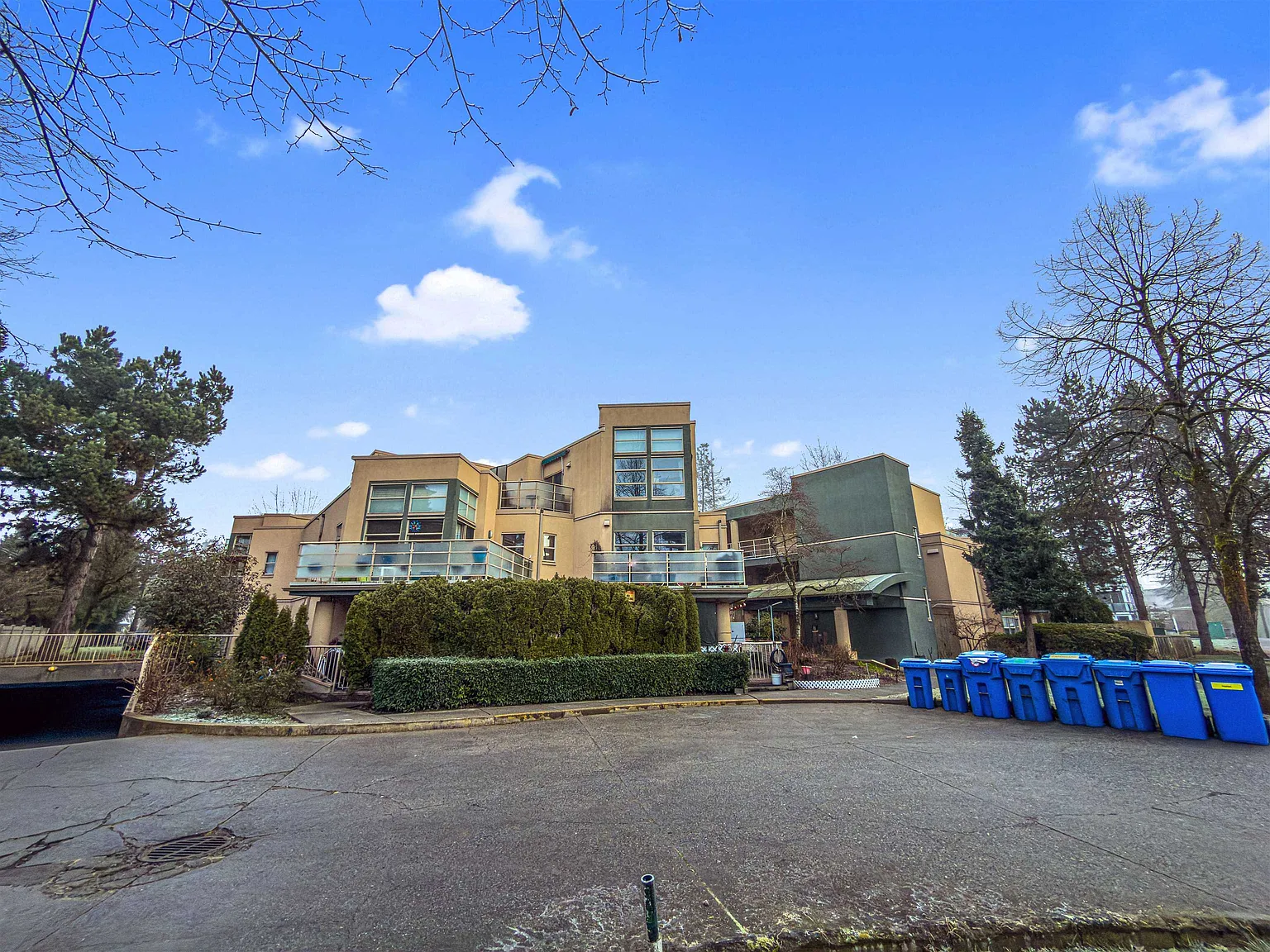 22277 122nd Ave #101 photo 1
