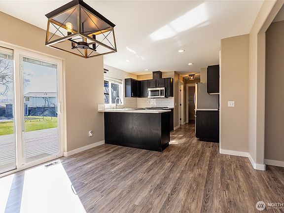 5th image of 510 E Countryside Avenue