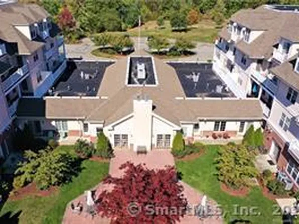 237 Fern Street APT 105W, West Hartford, CT 06119