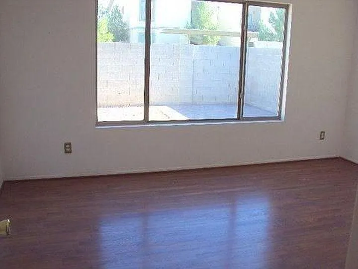 3 bed, 1452 sqft, $1,800 — Photo 4