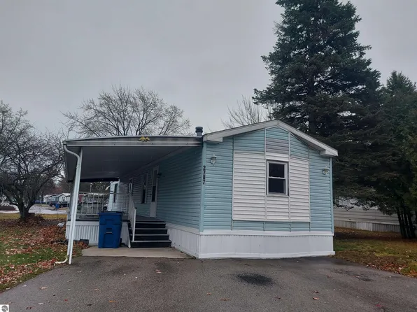 2787 Ray Blvd, Traverse City, MI 49686