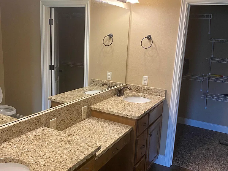 4918 Silo Hills Dr — Photo 9