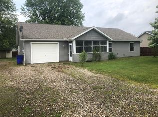 1487 Hillcrest Dr, Atwater, OH 44201