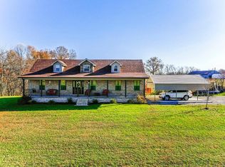 9263 McKee Rd, Irvine, KY 40336