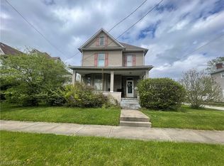 208 Oaklawn Ave, Woodsfield, OH 43793