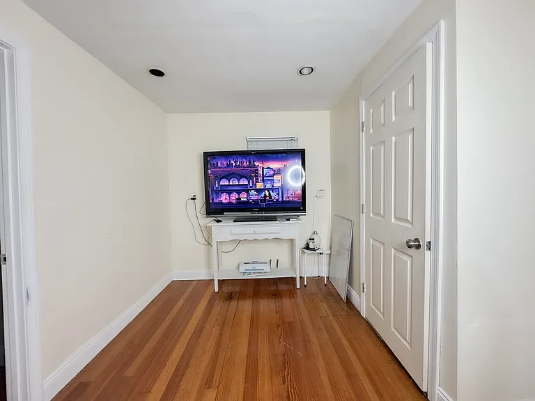 9 1/2 Murphy Ave #BACK HOUSE — Photo 19