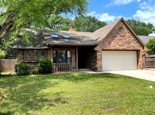 3202 Fairview Dr, Corinth, TX 76210