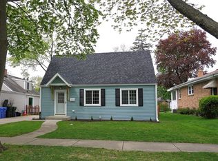 1054 Webster Ln, Des Plaines, IL