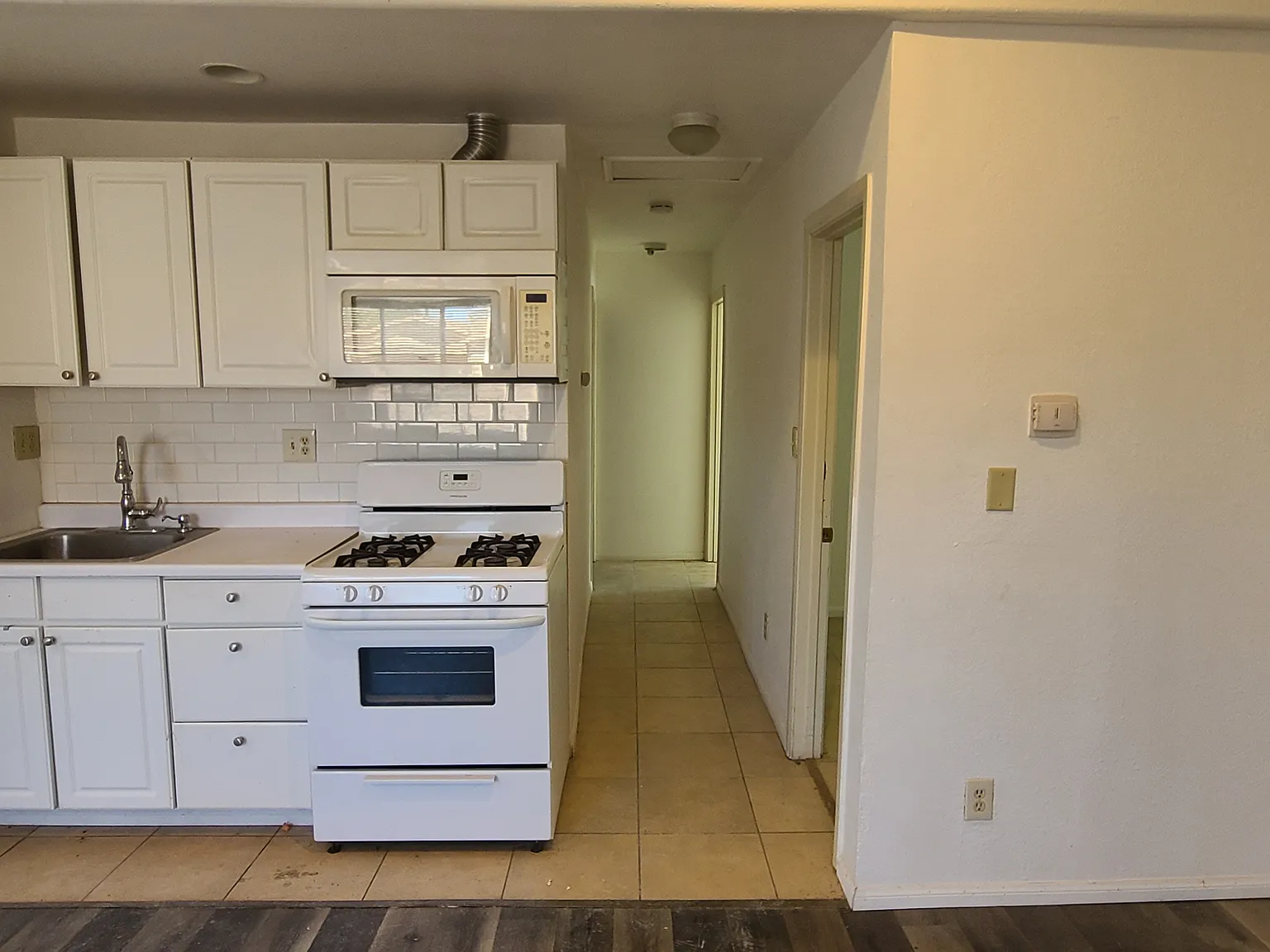 44149 Fenhold Street — Photo 4