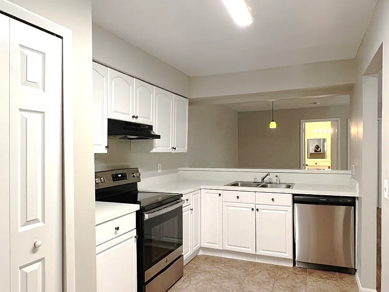 1500 Sophie Blvd #1 — Photo 4