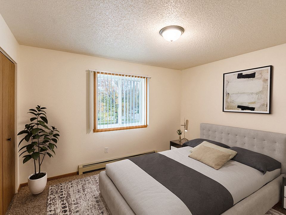 Grand Forks, ND Southview III Apartments | Bedroom