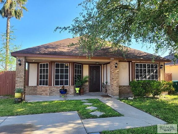 3rd image of 6014 Frio River St