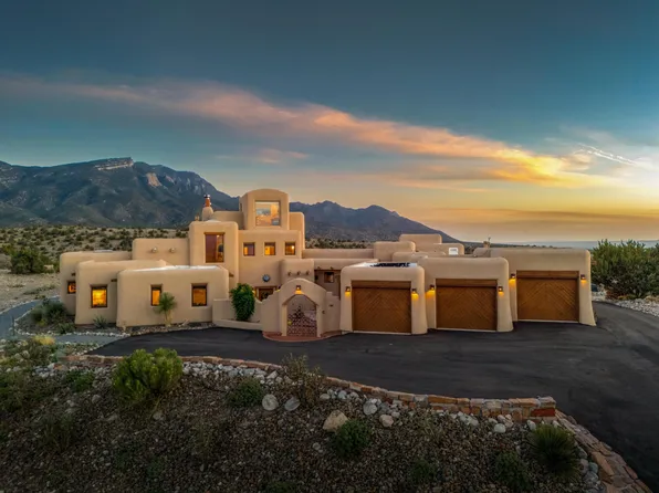 85 Overlook Dr, Placitas, NM 87043