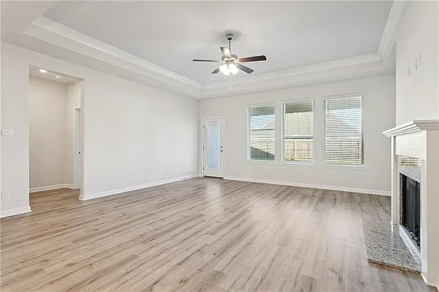 4 bed, 3.0 bath, 2712 sqft, $2,600 — Photo 2