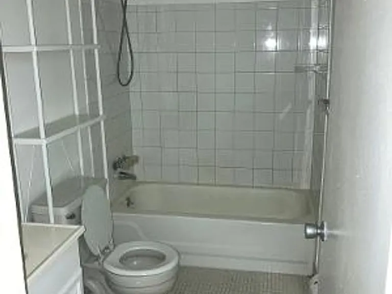 1001 Parkside Pl — Photo 11