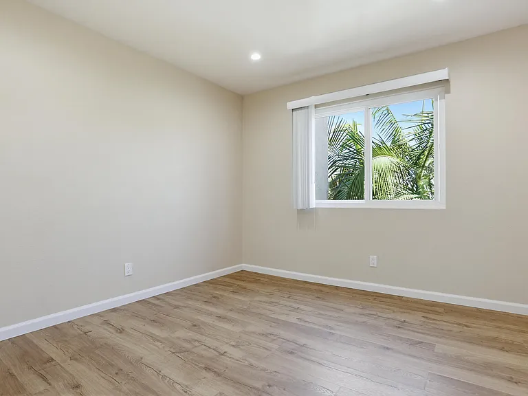 Shasta Terrace Apartments — Photo 25