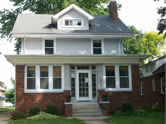 2016 N Bigelow St photo 1