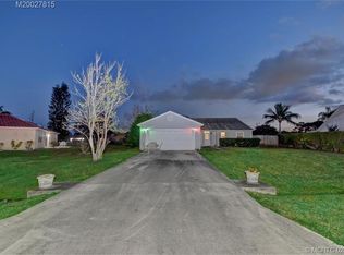 2672 SE Dozier Ln, Port Saint Lucie, FL 34952