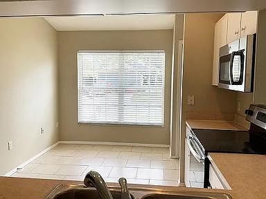 5th image of 8429 Split Creek Cir