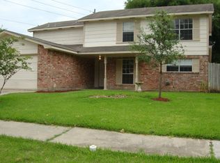 10115 Old Towne Ln, Sugar Land, TX 77498