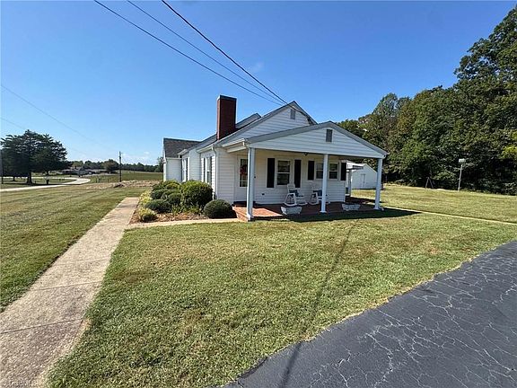 4th image of 2709 Murray Rd
